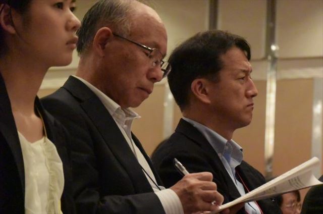 ▲会場には宇都宮健児弁護士の姿も