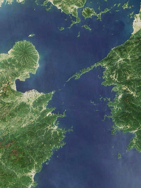 ▲人工衛星から撮影した佐田岬半島とその周辺