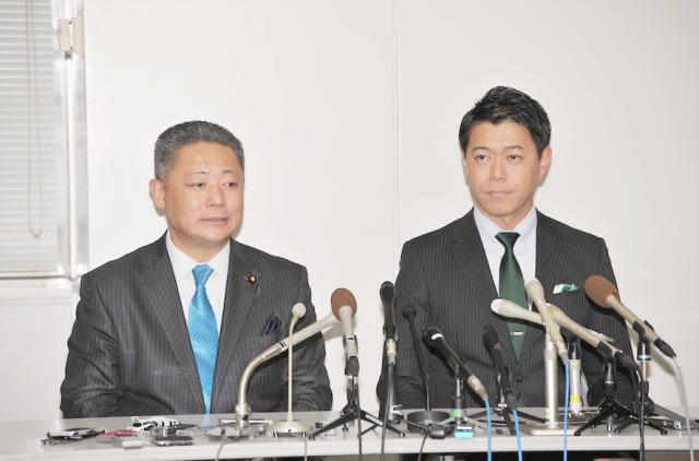  ▲維新・馬場伸幸幹事長（左）と長谷川豊氏（右）——2月6日、千葉県庁記者クラブ