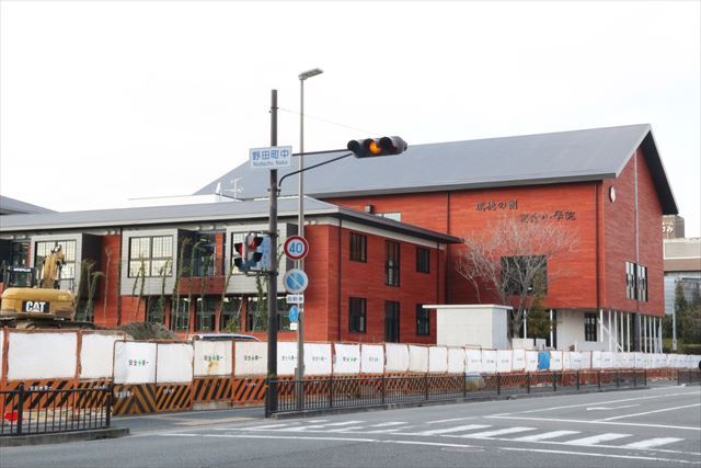 ▲建設中の「瑞穂の國記念小學院」——大阪府豊中市